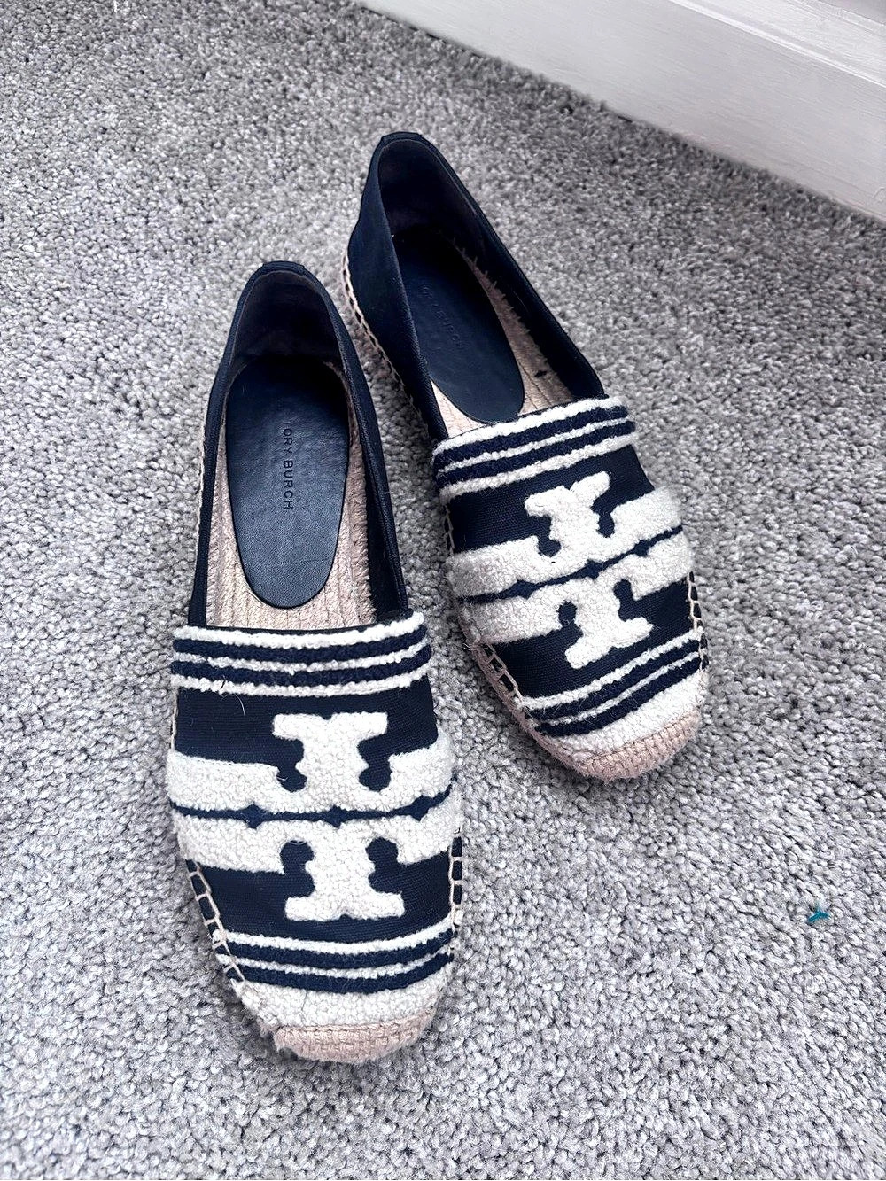 Tory Burch logo  espadrilles in Black & White